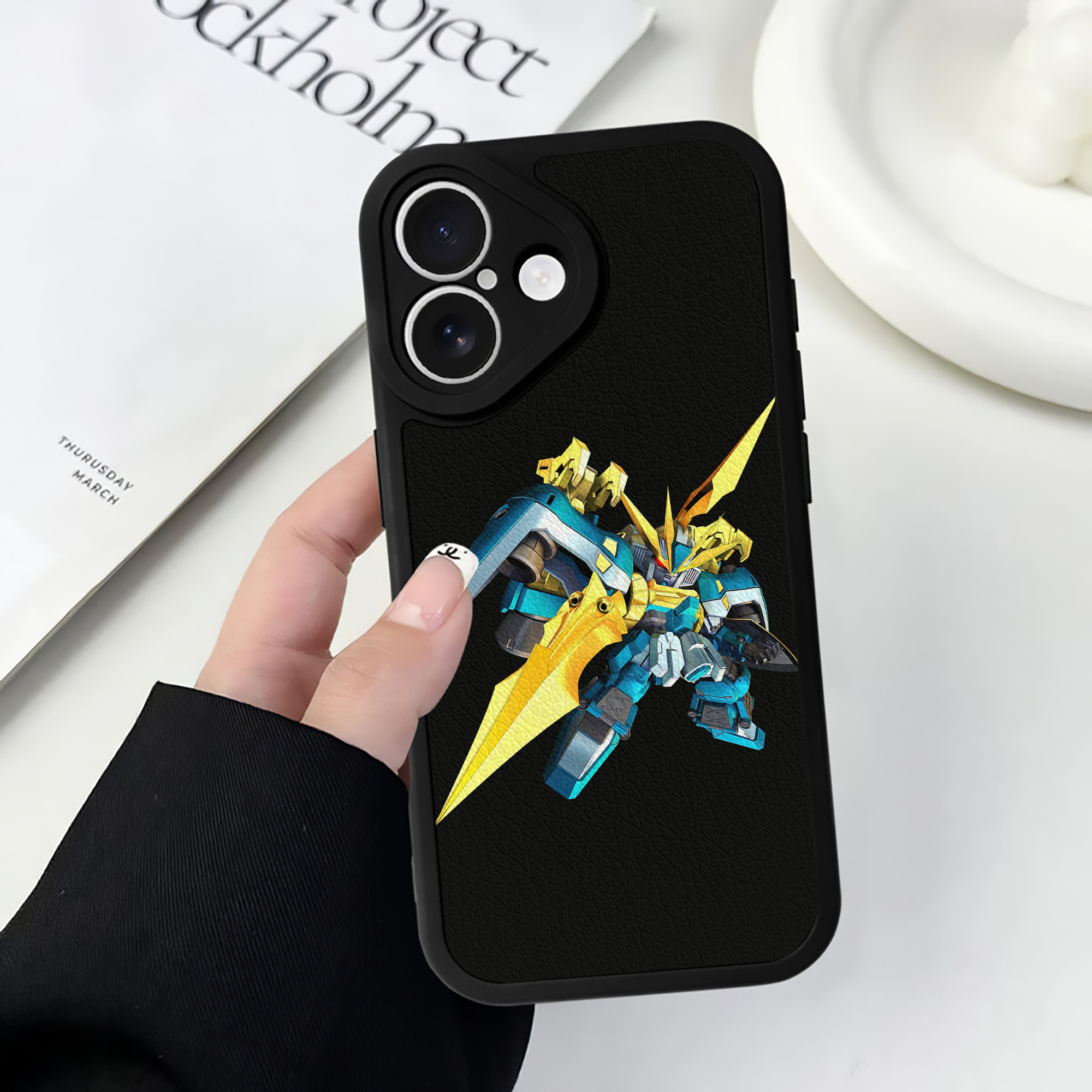 （画像用） 機動戦士ガンダム Mobile Suit Gundam 【iPhone 16シリーズ対応】シリコンスマホケース（レザー調） 材質：シリコン